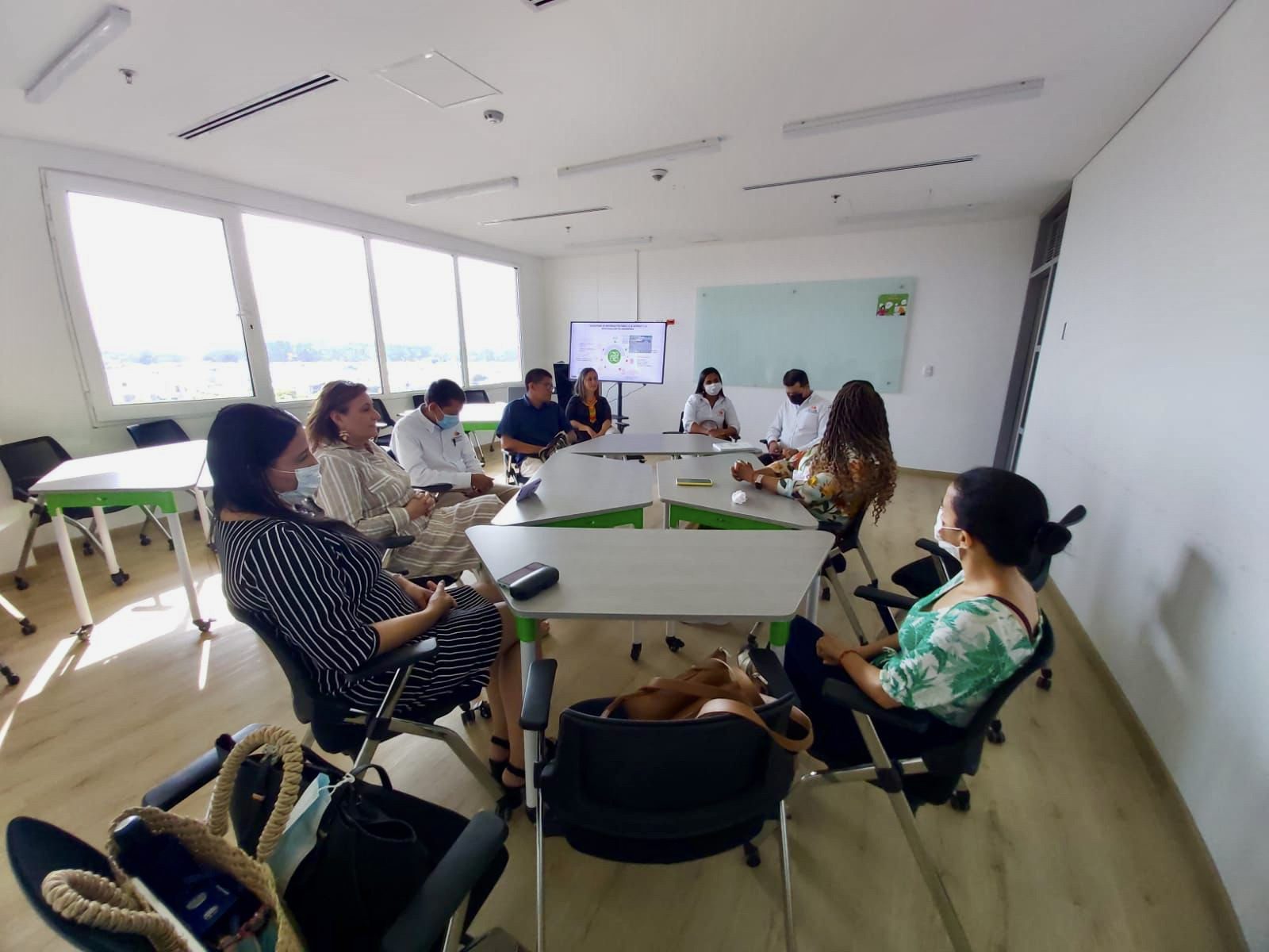 Participamos de mesa de trabajo con bibliotecas de la región